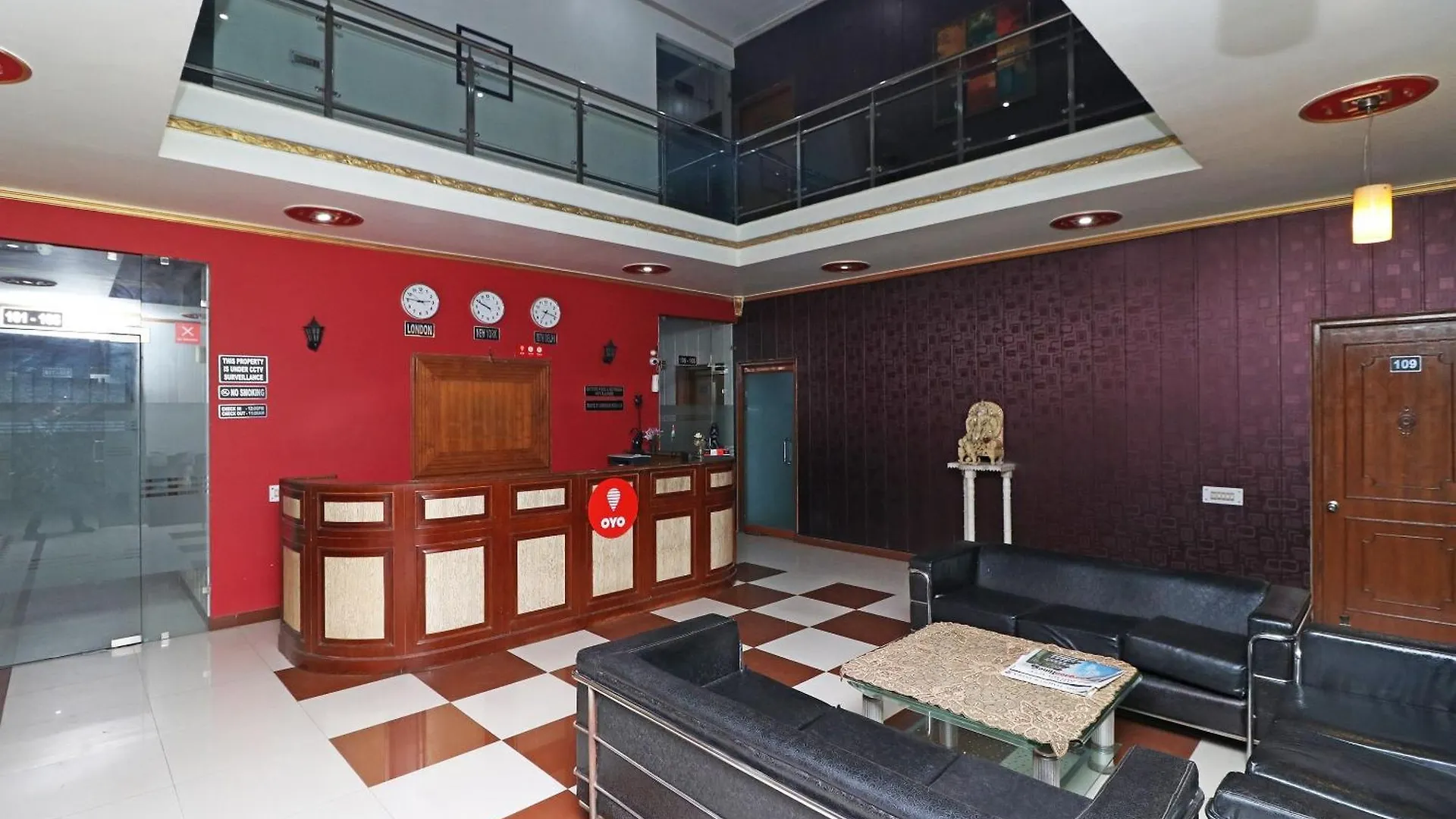 Townhouse Satguru Enclave Road Gurgaon Hotel Jamb