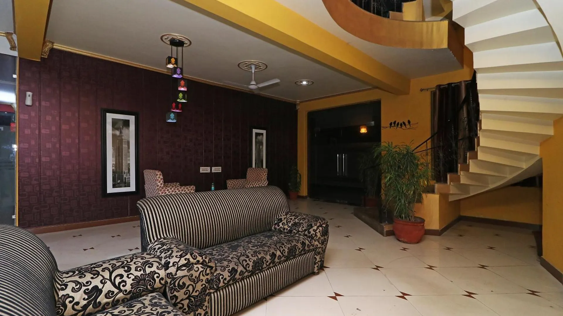 Townhouse Satguru Enclave Road Gurgaon Ξενοδοχείο Jāmb 0*, Mokalsar Ινδία